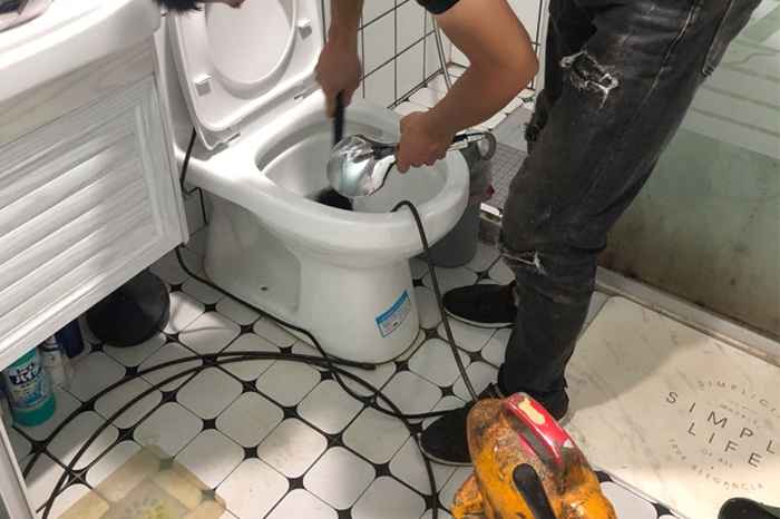 赫章疏通下水道